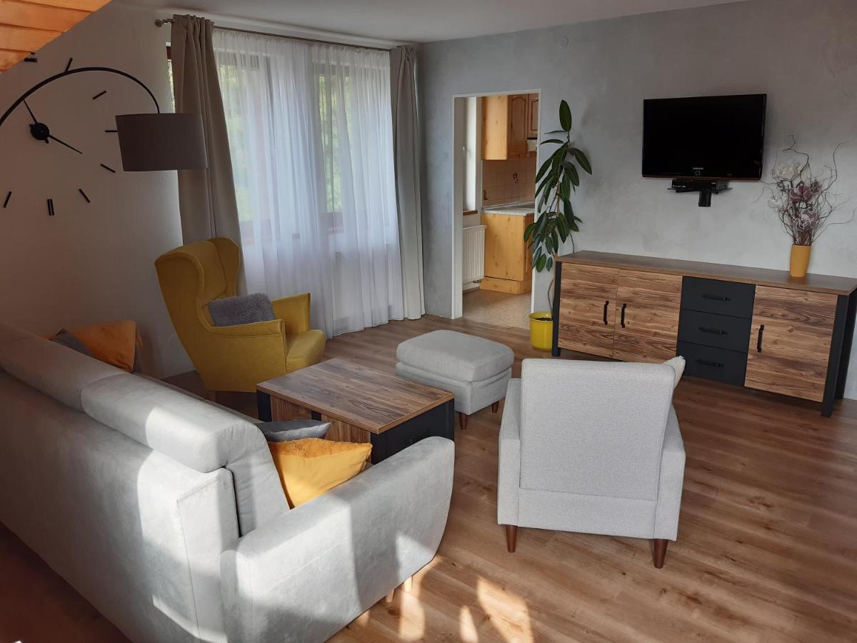 Apartmany U Jirousu ロキトニツェ・ナト・イゼロウ エクステリア 写真